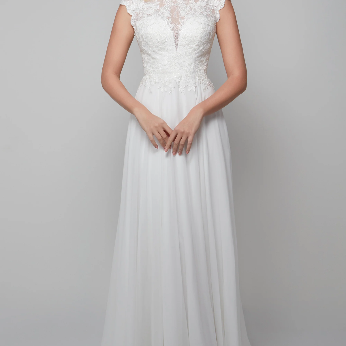 Chiffon A-line scallop shaped illusion lace tight corset and floor len