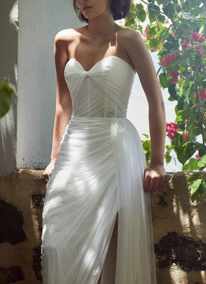 Front slit tight fitting sweetheart chiffon wedding dress