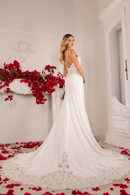 Embroidered lace long sleeveless satin wedding dress