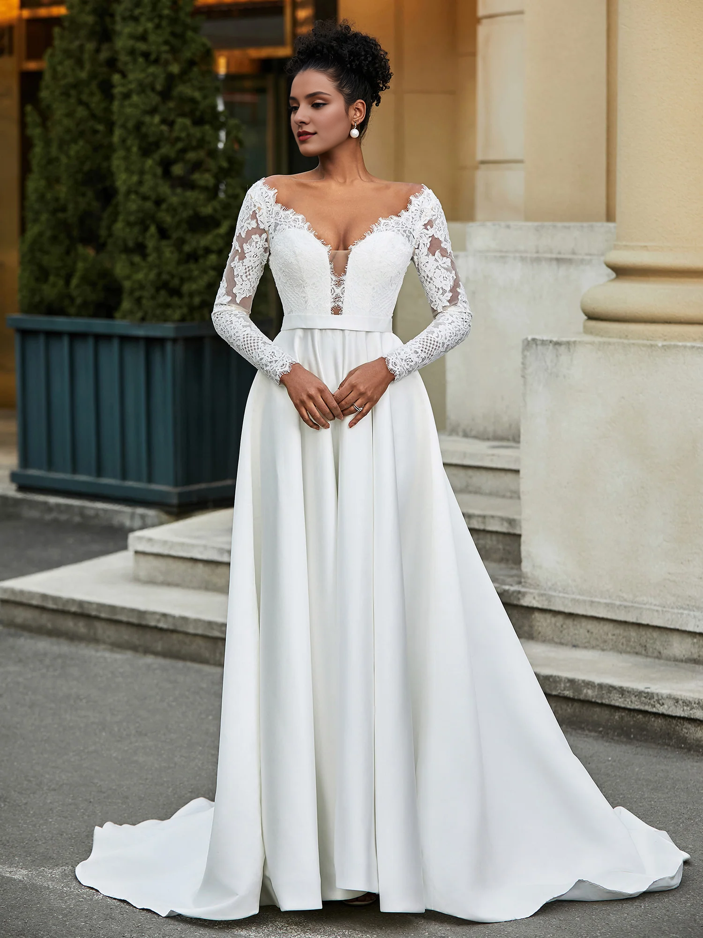 Buckle lace backless A-line wedding dress