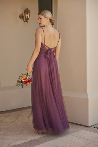 Chiffon A-line thin shoulder strap V-shaped cross neckline back bow bridesmaid dress