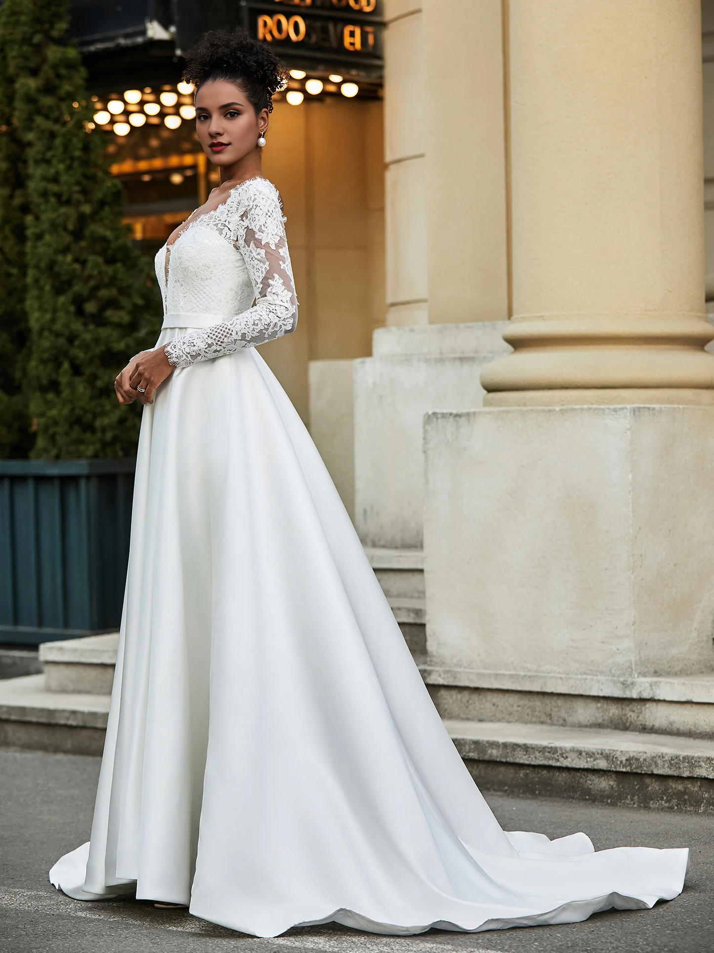 Buckle lace backless A-line wedding dress