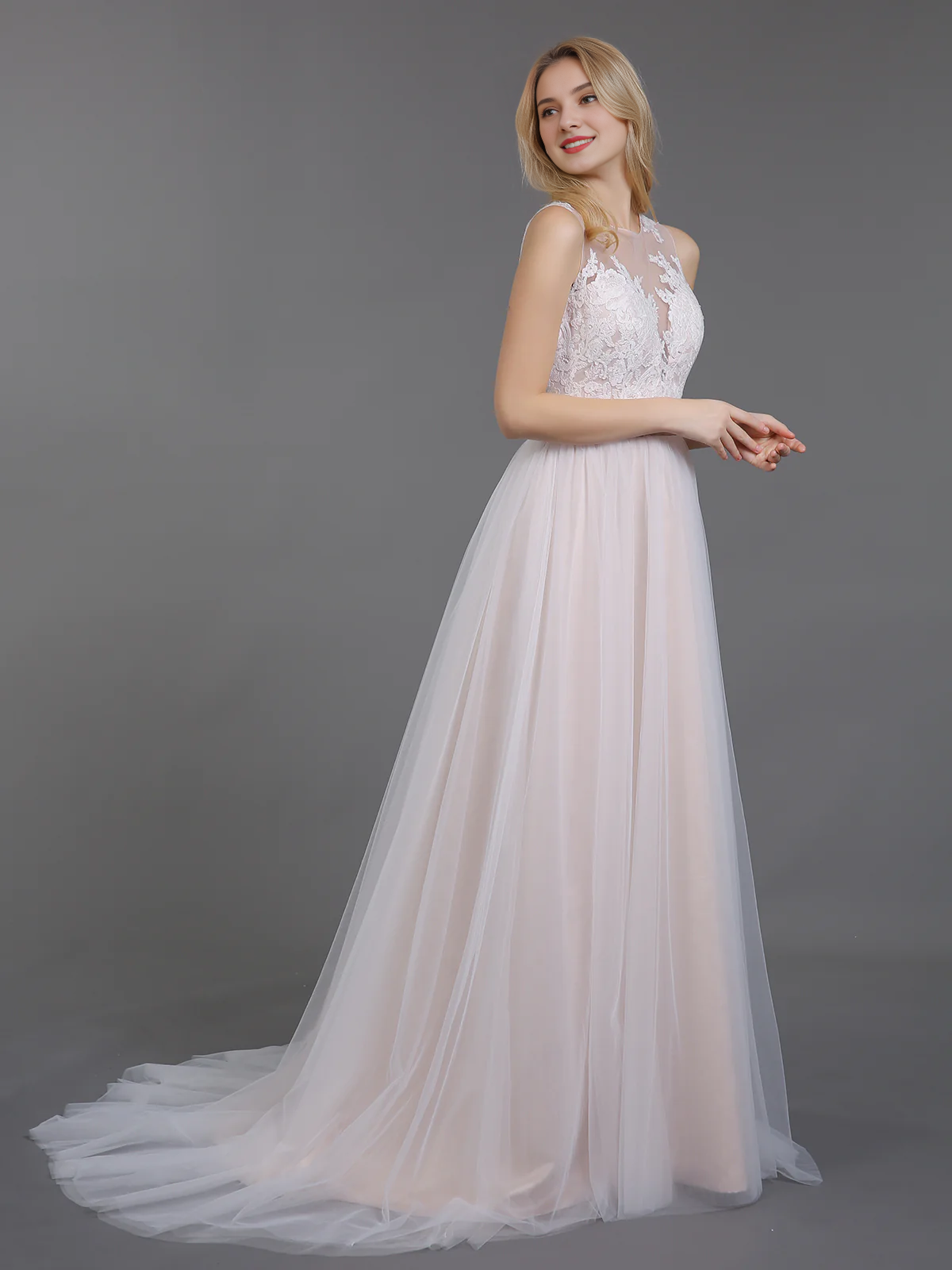 Lace chiffon buttoned wedding dress