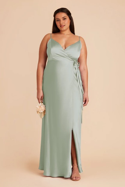 V-neck thin shoulder strap wrapped chiffon bridesmaid dress