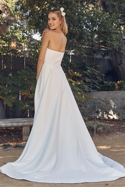 White long strapless sweetheart wedding dress