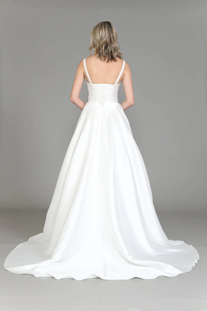 White long sleeveless satin wedding dress