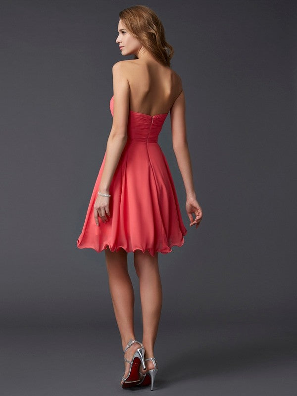 A-Line/Princess Sweetheart Sleeveless Beading Short Chiffon Homecoming Dresses