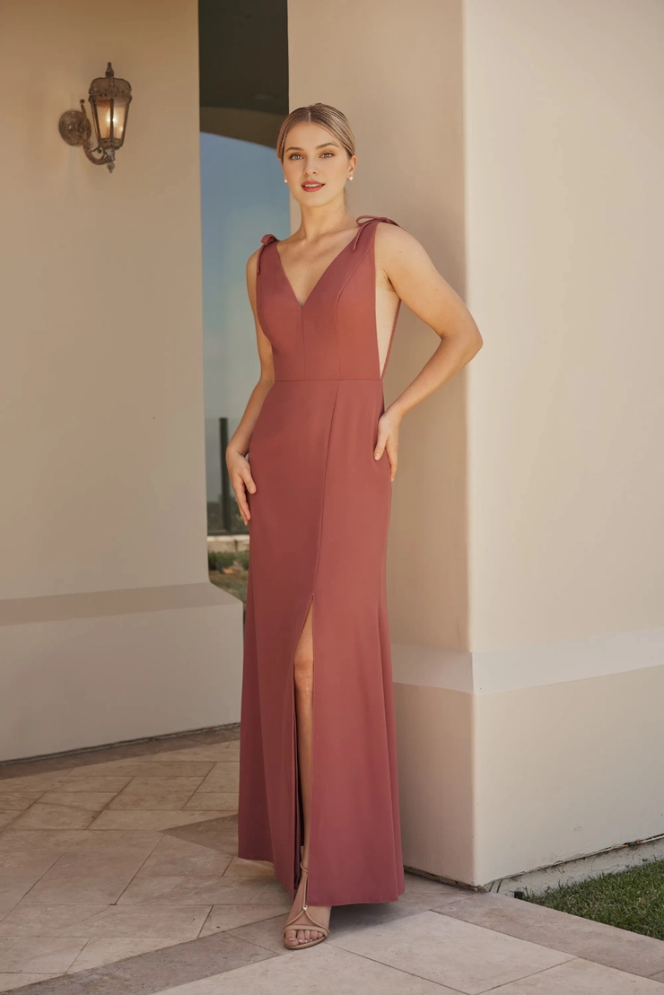 Crepe A-line deep V-neck thin shoulder strap bow V-back bridesmaid dress