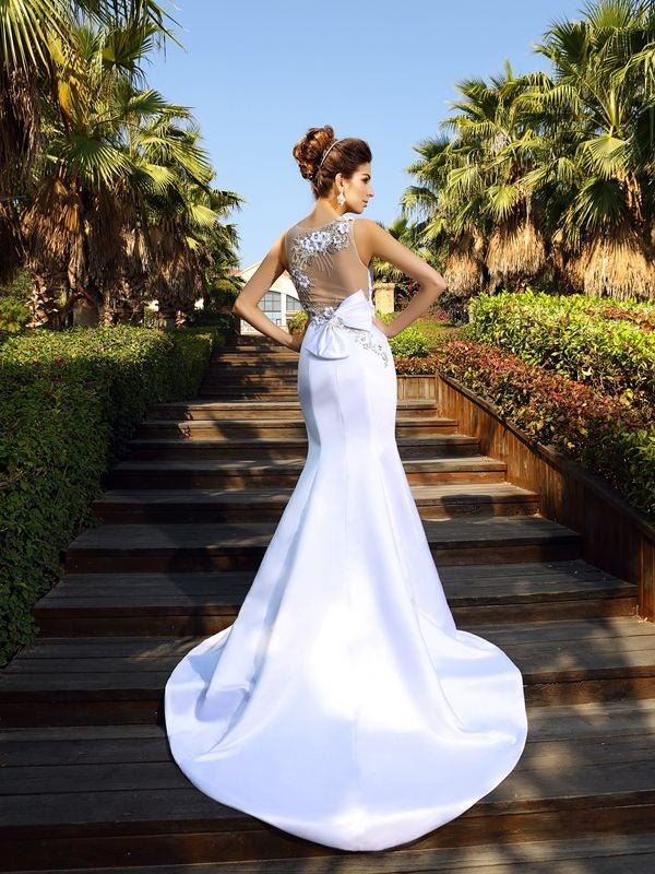 Trumpet/Mermaid Scoop Beading Sleeveless Long Satin Dresses