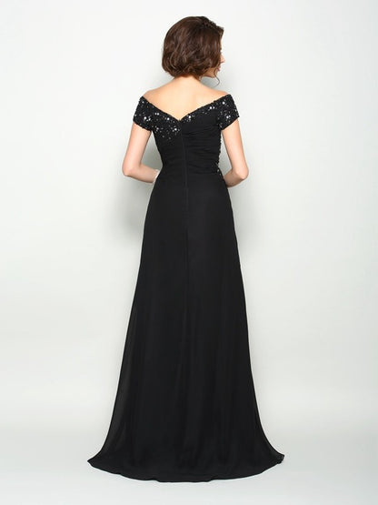 A-Line/Princess Off-the-Shoulder Beading Short Sleeves Long Chiffon Mother of the Bride Dresses