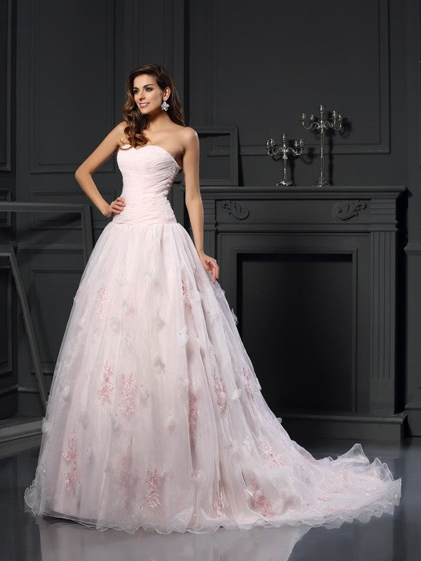 Ball Gown Sweetheart Ruffles Sleeveless Long Organza Wedding Dresses