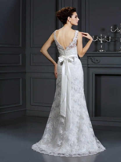 Trumpet/Mermaid Sweetheart Applique Sleeveless Long Lace Wedding Dresses