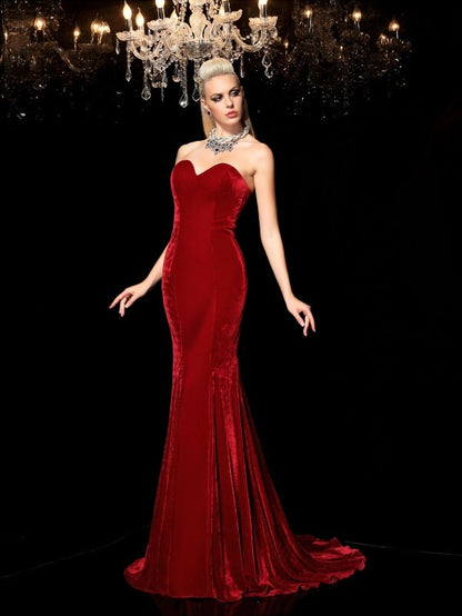 Sheath/Column Sweetheart Sleeveless Long Velvet Dresses