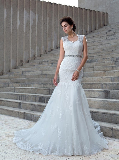 Trumpet/Mermaid V-neck Applique Sleeveless Long Lace Wedding Dresses