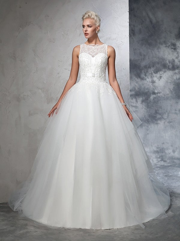 Ball Gown Bateau Applique Sleeveless Long Net Wedding Dresses