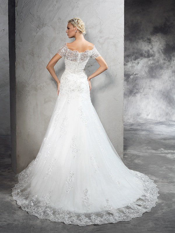 Sheath/Column Off-the-Shoulder Applique Short Sleeves Long Net Wedding Dresses