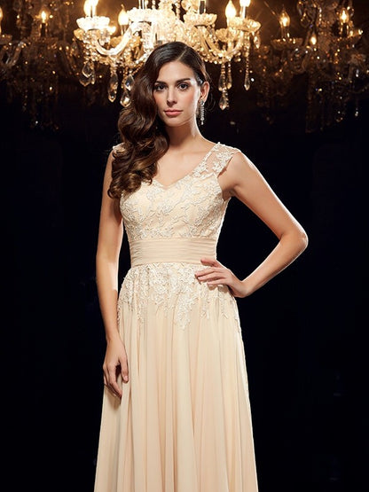 A-Line/Princess Straps Applique Sleeveless Long Chiffon Mother of the Bride Dresses