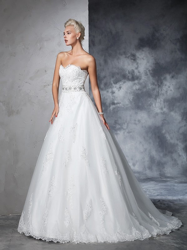 Ball Gown Sweetheart Applique Sleeveless Long Net Wedding Dresses