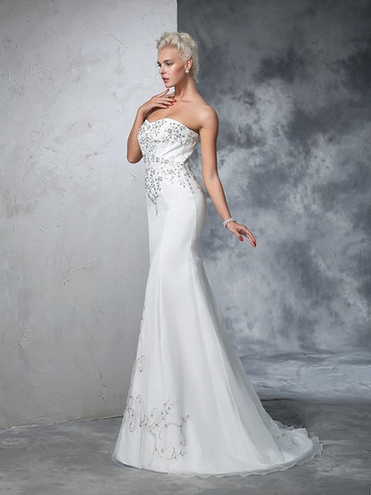 Trumpet/Mermaid Sweetheart Beading Sleeveless Long Satin Wedding Dresses