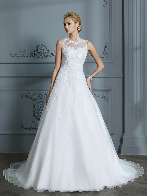 Ball Gown Scoop Sleeveless Organza Court Train Applique Wedding Dresses