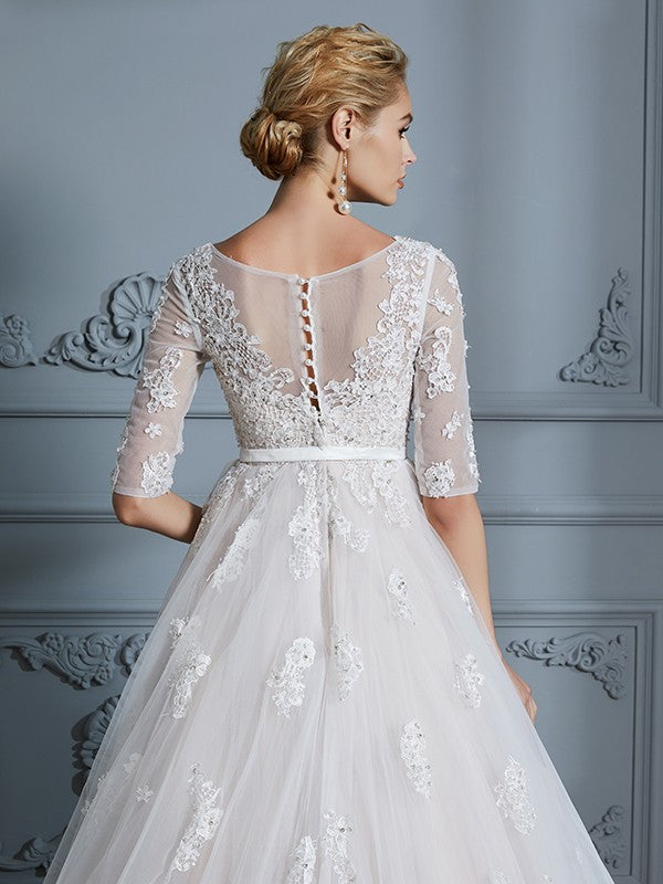 Ball Gown V-neck Court Train 1/2 Sleeves Lace Tulle Wedding Dresses