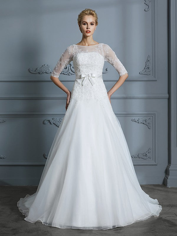 A-Line/Princess 1/2 Sleeves Scoop Lace Court Train Tulle Wedding Dresses