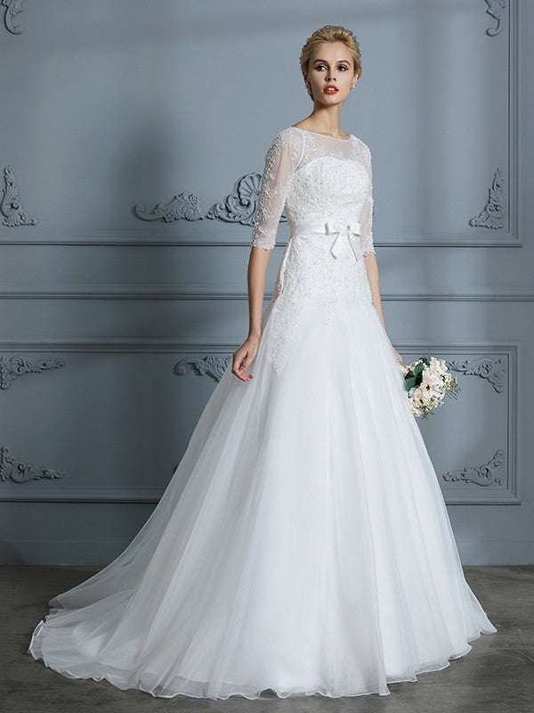 A-Line/Princess 1/2 Sleeves Scoop Lace Court Train Tulle Wedding Dresses