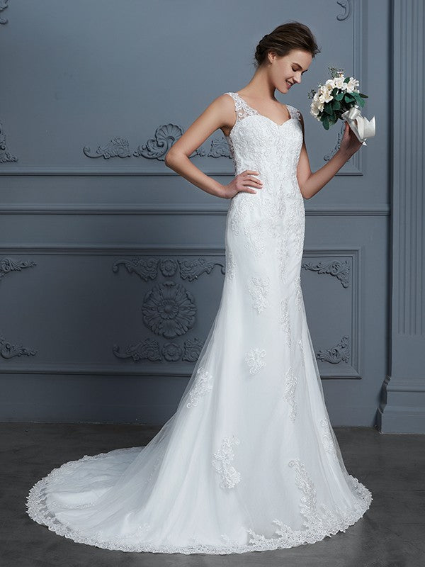 Trumpet/Mermaid V-neck Sleeveless Lace Court Train Tulle Wedding Dresses