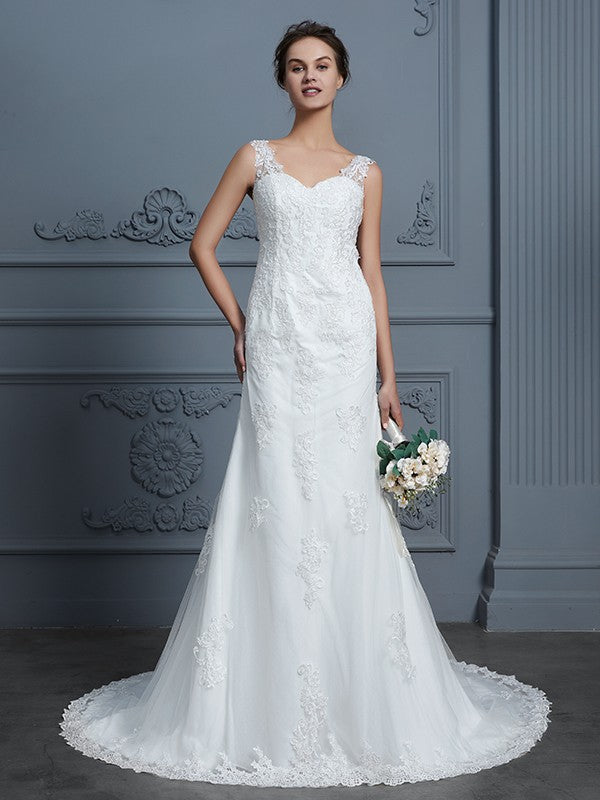 Trumpet/Mermaid V-neck Sleeveless Lace Court Train Tulle Wedding Dresses