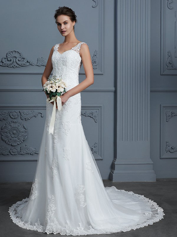 Trumpet/Mermaid V-neck Sleeveless Lace Court Train Tulle Wedding Dresses