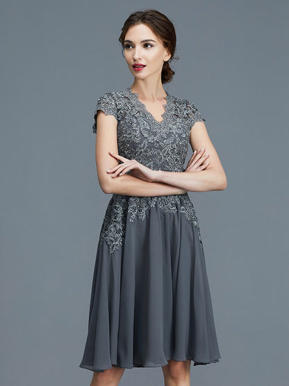 A-Line/Princess V-neck Chiffon Applique Sleeveless Knee-Length Mother of the Bride Dresses