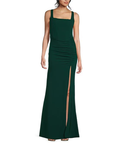 Sleeveless fishtail long evening dress