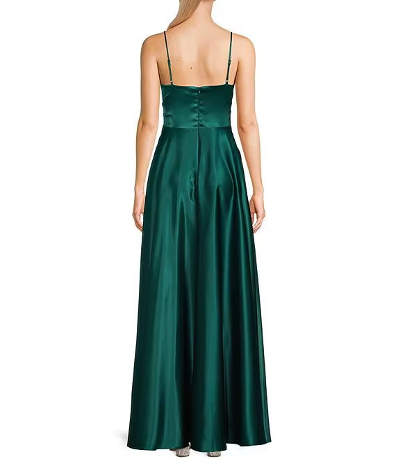 Thin shoulder strap V-shaped front slit length prom dress