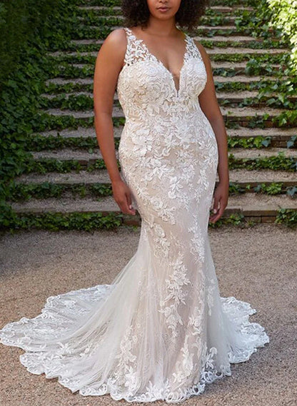 Trumpet/Fishtail V-neck Large Sticker Lace Wedding Dress