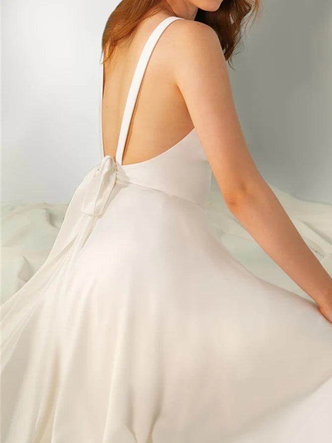 A-line/Princess V-neck bow with slit and ground length wedding dress