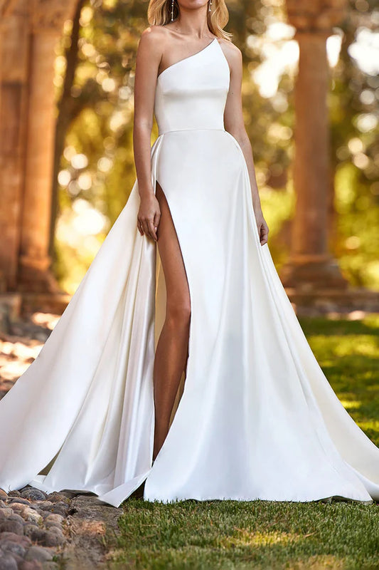 A-shaped single shoulder side slit satin wedding dress