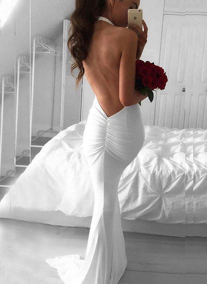 Loudspeaker/fishtail hanging neck and floor wedding dress