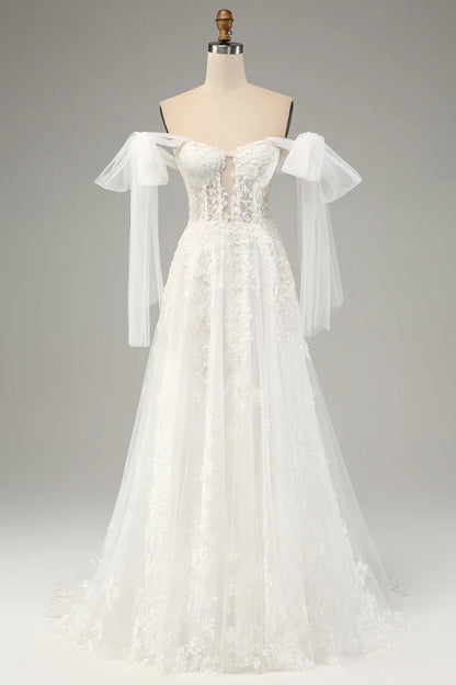 Princess's white A-line lace sheer tight corset wedding dress