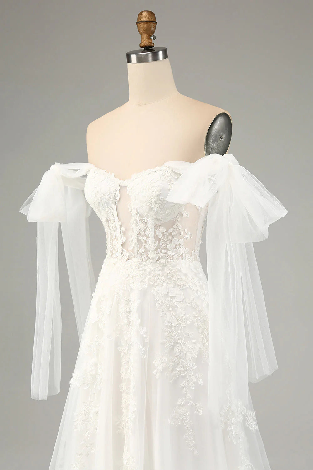 Princess's white A-line lace sheer tight corset wedding dress