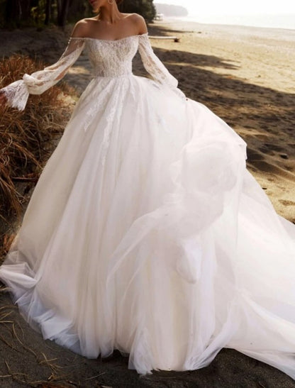 Beach Boho Wedding Dresses A-Line Off Shoulder Long Sleeve Court Train Lace Bridal Gowns With Beading