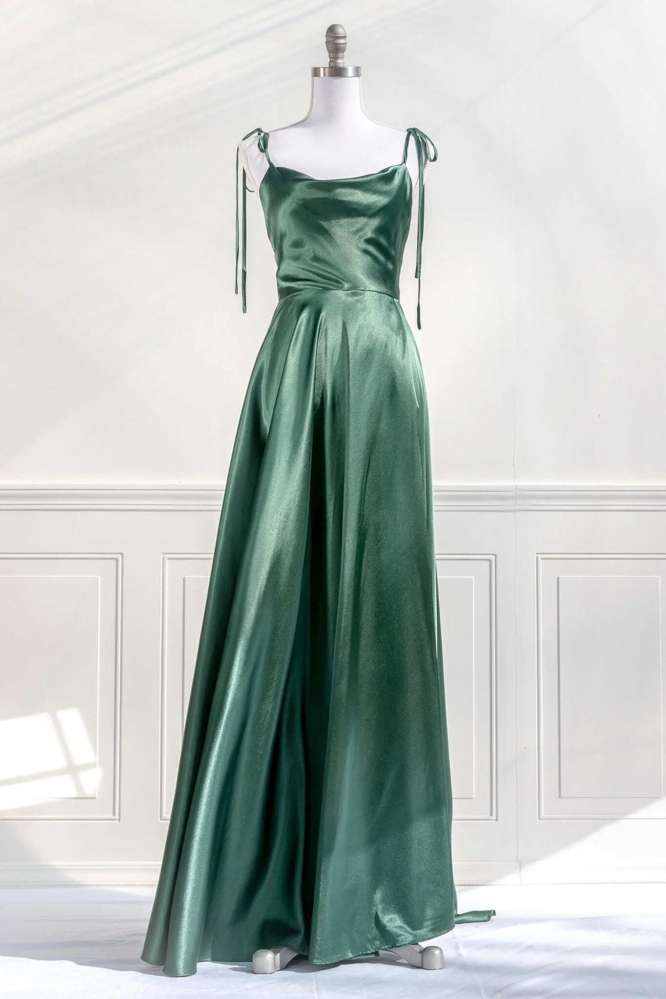 Elegant slim shoulder strap off shoulder satin backless dress prom dress