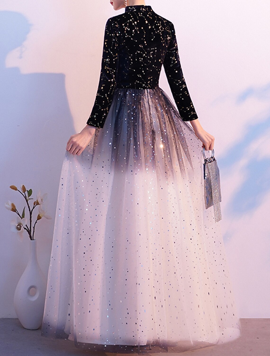 A-Line Glittering Elegant Prom Formal Evening Dress Queen Anne Long Sleeve Floor Length Tulle with Sequin 2024