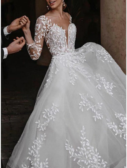 Beach Mature Wedding Dresses A-Line V Neck Long Sleeve Floor Length Lace Bridal Gowns With Pleats Appliques