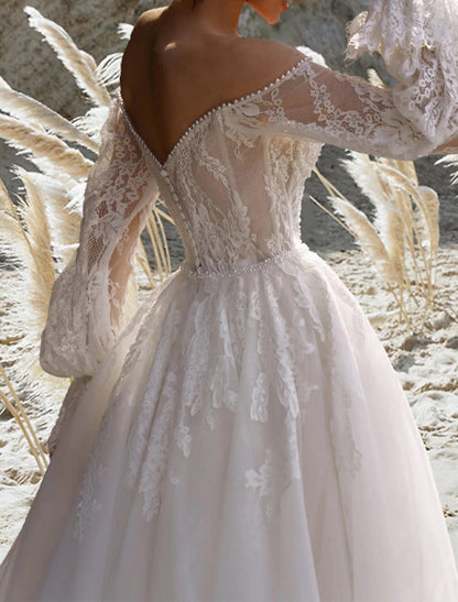 Beach Boho Wedding Dresses A-Line Off Shoulder Long Sleeve Court Train Lace Bridal Gowns With Beading