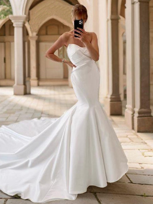 Fish tail straight pleated church tail satin wedding dress