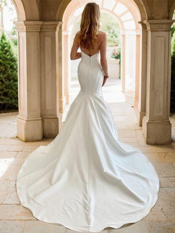 Fish tail straight pleated church tail satin wedding dress