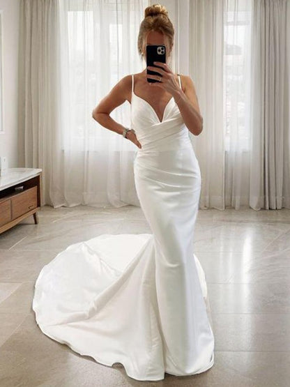 Slim fit V-neck pleated church tail satin wedding dress