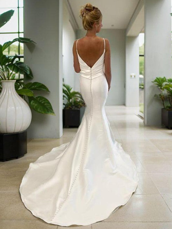 Slim fit V-neck pleated church tail satin wedding dress