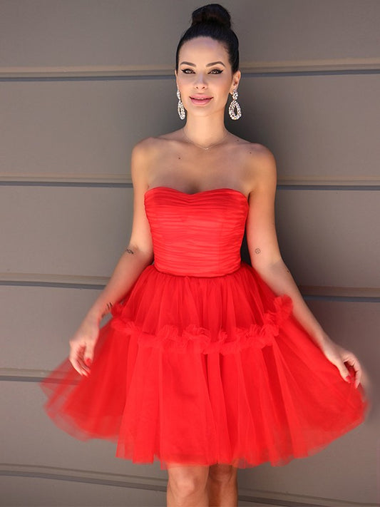 A-Line/Princess Strapless Tulle Ruffles Sleeveless Short/Mini Homecoming Dresses