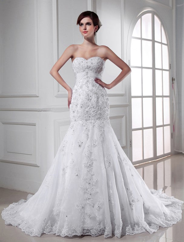 Trumpet/Mermaid Beading Sweetheart Sleeveless Applique Organza Wedding Dresses